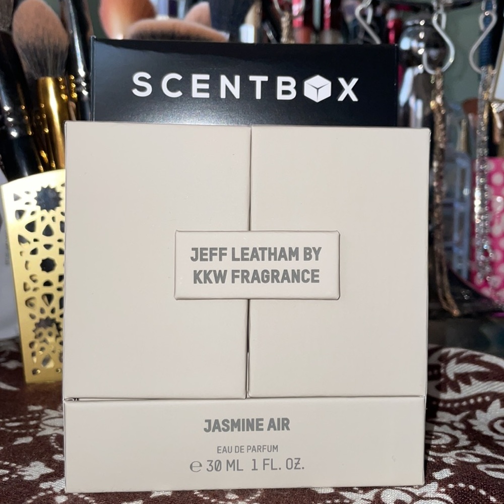 Jeff Leatham x KKW fragrance Jasmine Air